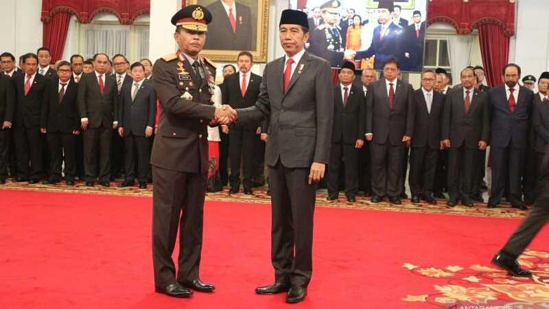 Jokowi Resmi Lantik Idham Azis Jadi Kapolri