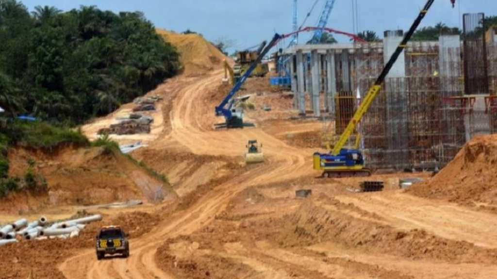 Progres Konstruksi Jalan Tol Pekanbaru-Dumai Capai 72,42 Persen