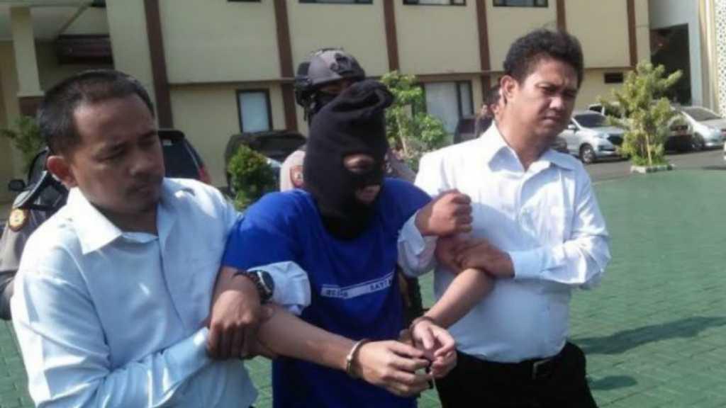 Butuh Uang Perbaiki Laptop, Fadil Tega Bunuh Sopir Taksi Online di Tajur