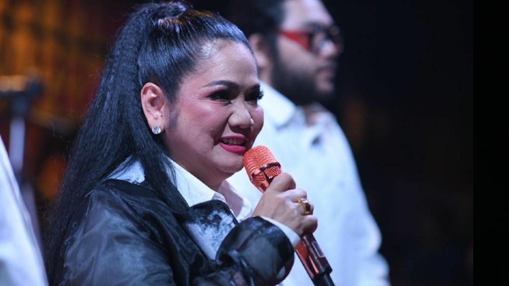 Demi Milenial, Vina Panduwinata Siapkan Musik Khusus di The 90's Festival