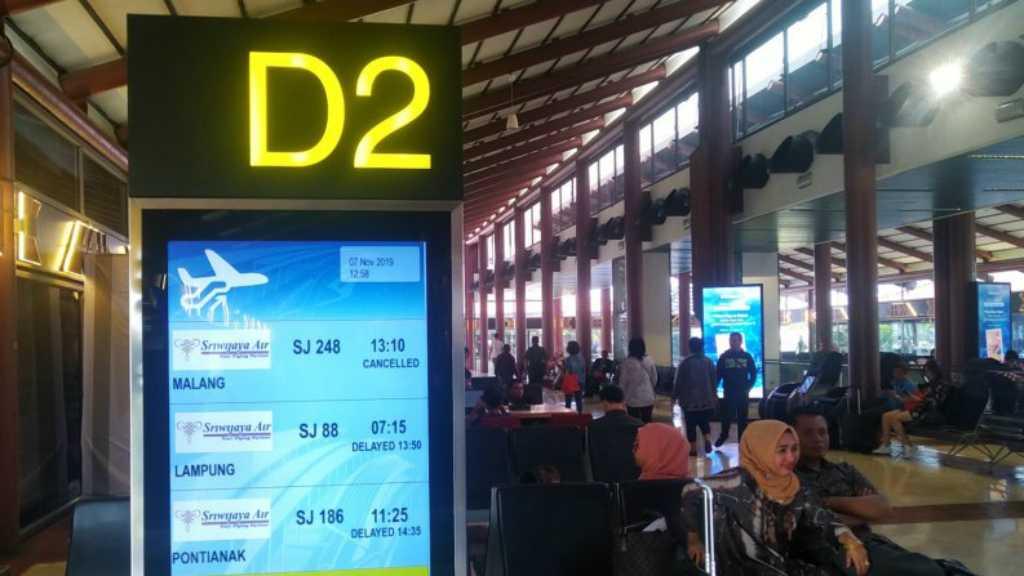 Ratusan Penumpang Sriwijaya Air Terlantar di Bandara Soetta