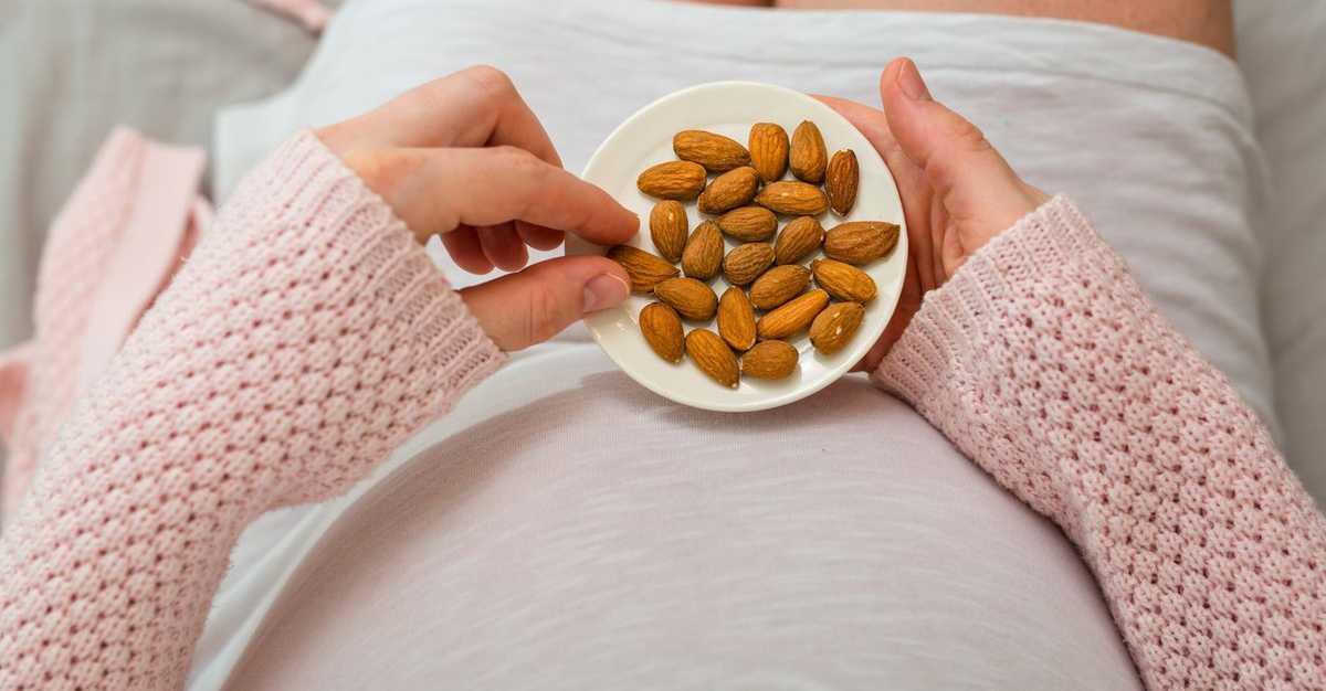 Benarkah Makan Kacang Selama Hamil Bisa Sebabkan Bayi Alergi?