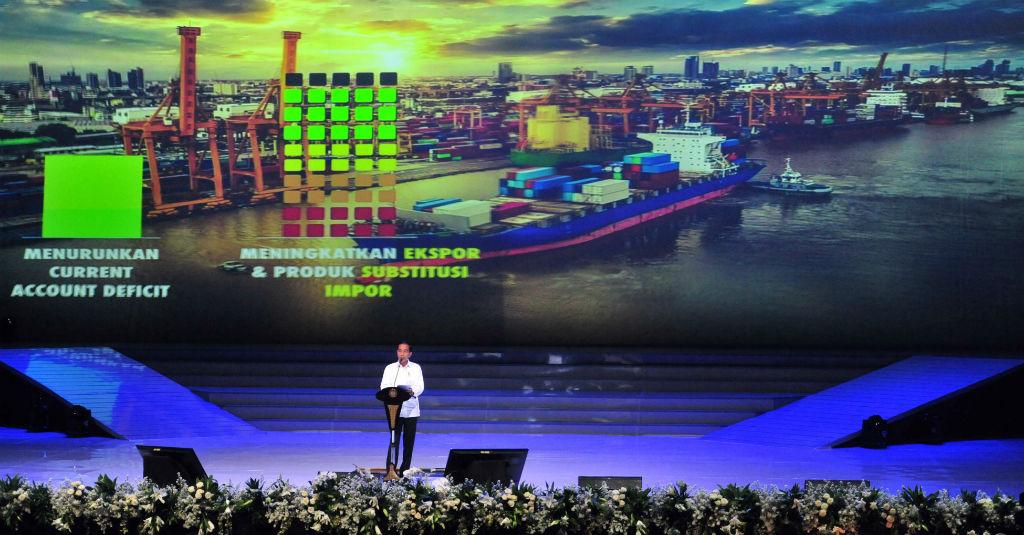 Tekan Defisit Transaksi Berjalan, Jokowi: Yang Menghalangi Saya Gigit!