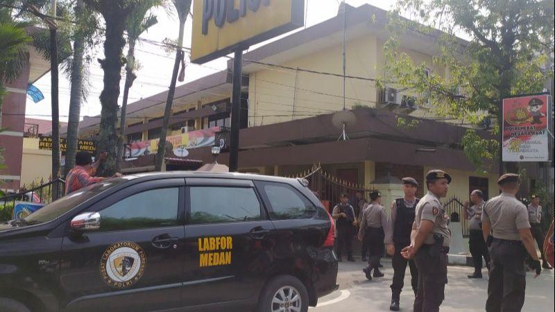 Seorang Anggota Polisi Terluka Terkena Serpihan Bom di Polrestabes Medan