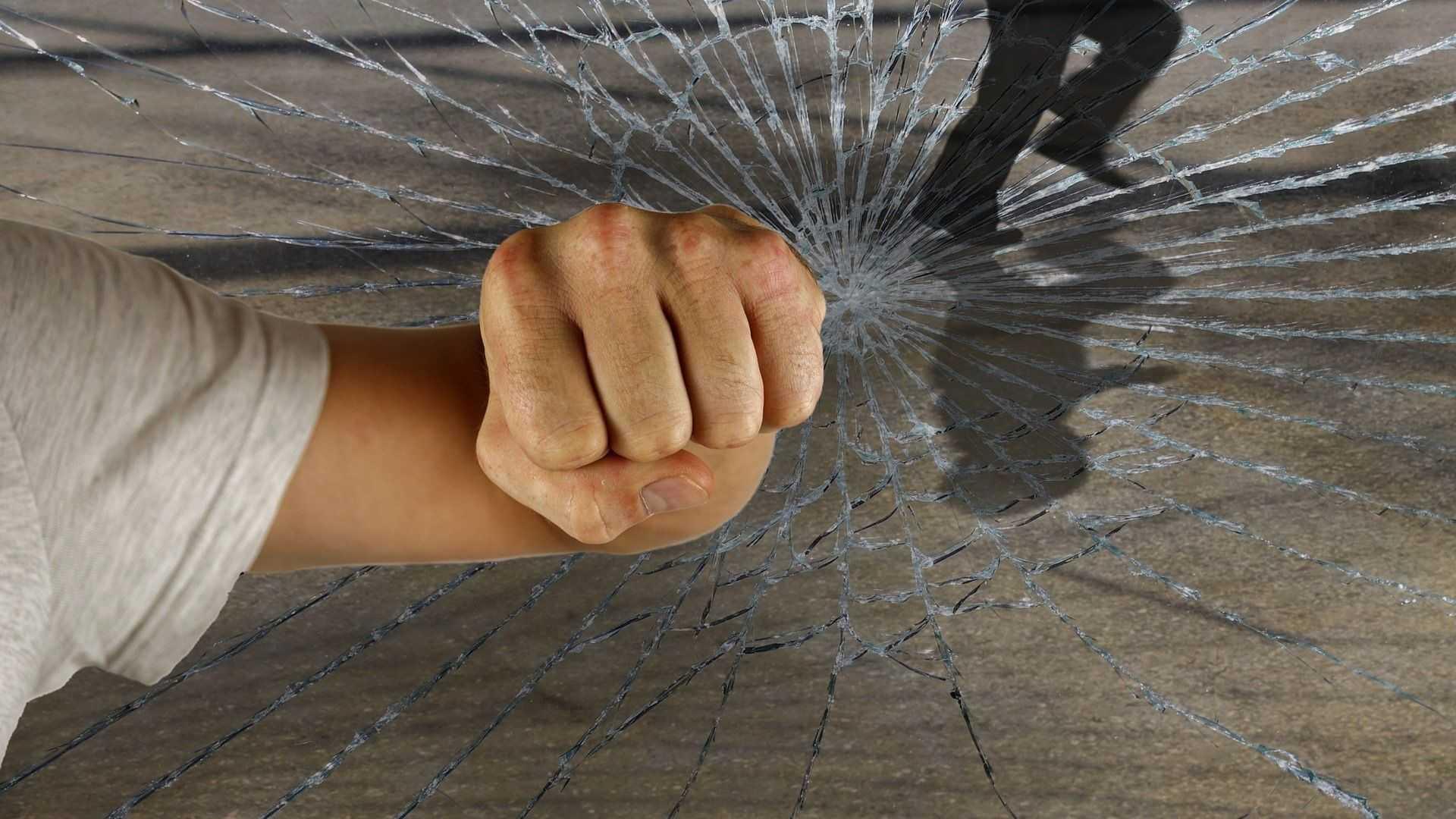 Polisi yang Diamuk Massa di Tanjung Barat Jalani Perawatan di IGD RS Polri