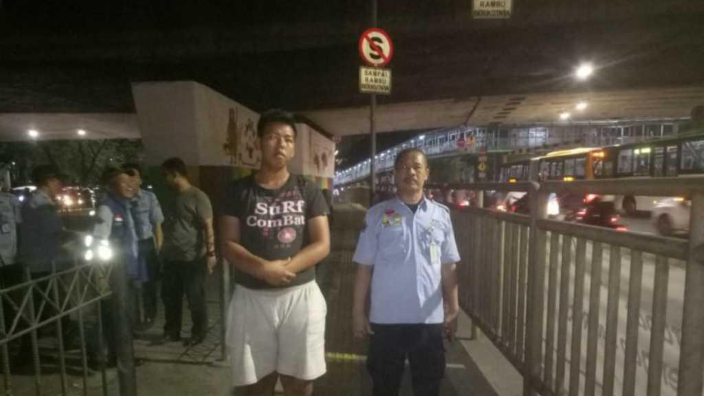 Diciduk, Begini Tampang Pelaku Pelecehan Berkedok Pengemis di JPO Grogol