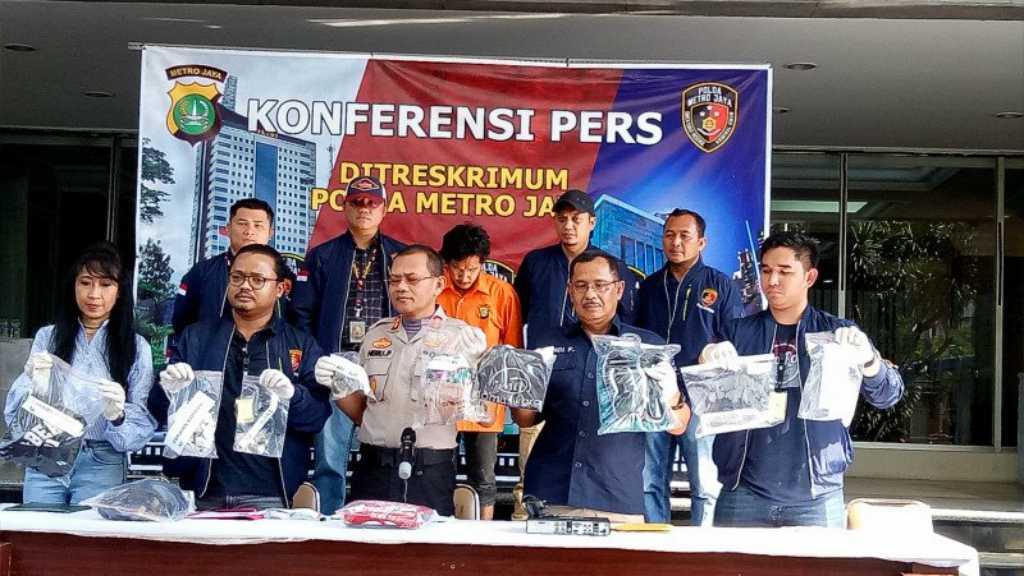 Polisi Beberkan Motif Pelaku Tunggal 3 Penyiraman Air Keras di Jakbar