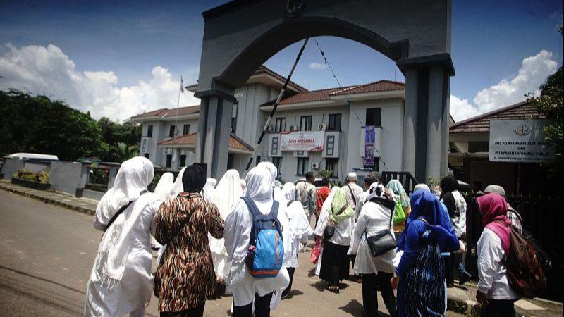 Aset First Travel Diberikan ke Negara dan Diminta Ikhlas, Jamaah Melawan