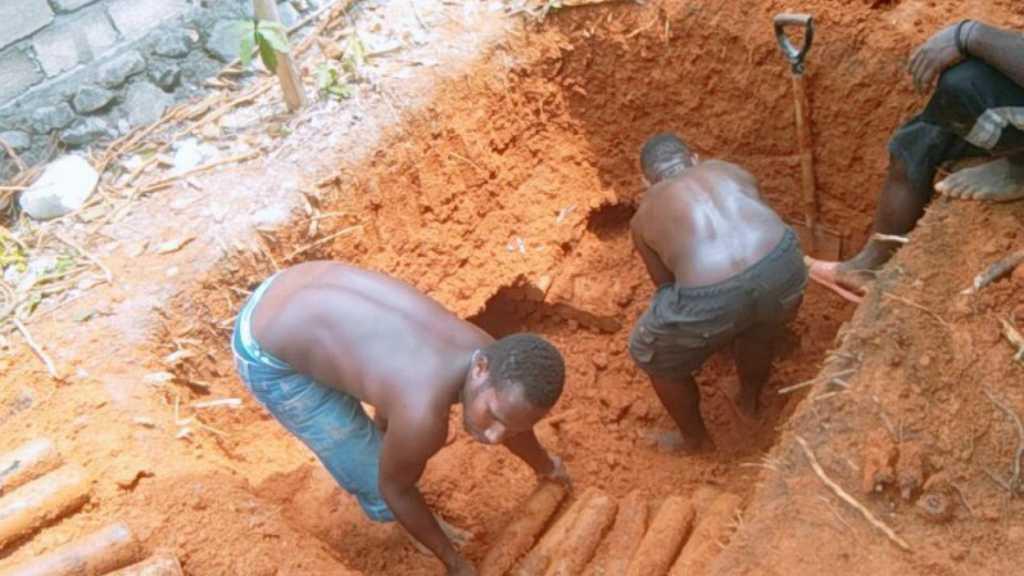 Gali Septic Tank, Buruh Bangunan di Papua Temukan Ratusan Amunisi Artileri