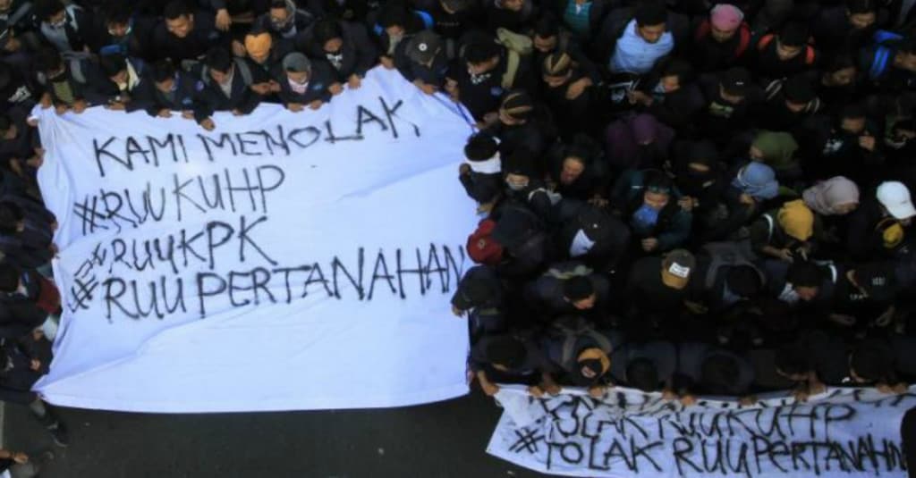 Guru Besar Hukum Undip: Ironi, Pancasila Tak Terintegrasi dengan KUHP