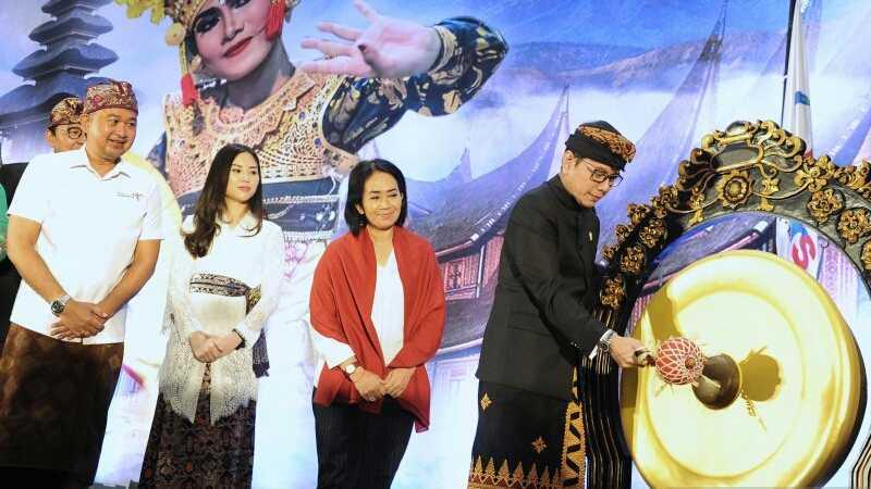 Menparekraf Wishnutama Kunker Perdana ke Bali Didampingi Anak HT