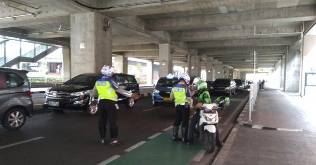 Tilang Manual Berlaku Kembali, Ditlantas Polda Metro: E-TLE Terbatas!