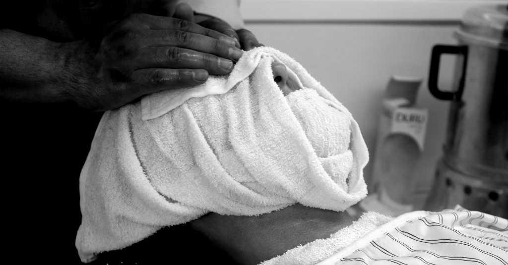 Menggosok Kulit Wajah Terlalu Kuat Bisa Timbulkan Masalah Iritasi