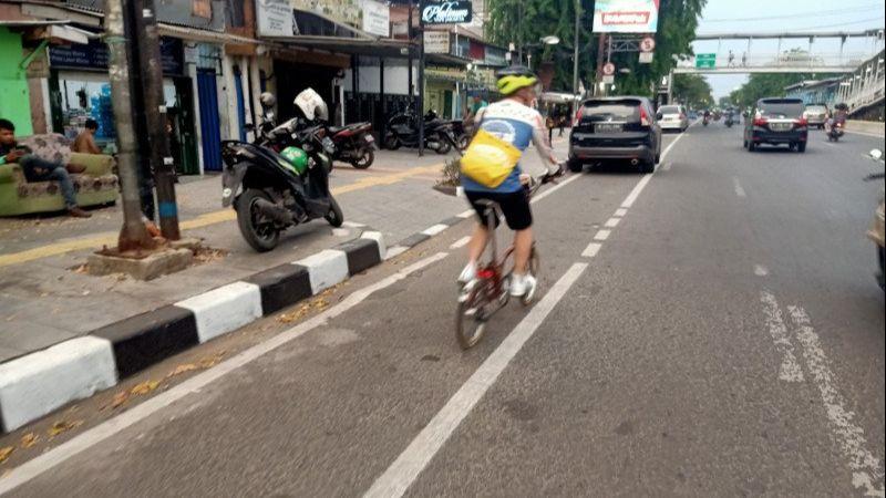 47 Kendaraan Ditilang di Jakarta Timur karena Langgar Jalur Sepeda
