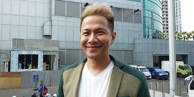 Baru Menikah, Status Pernikahan Delon dengan Aida Chandra Dipertanyakan