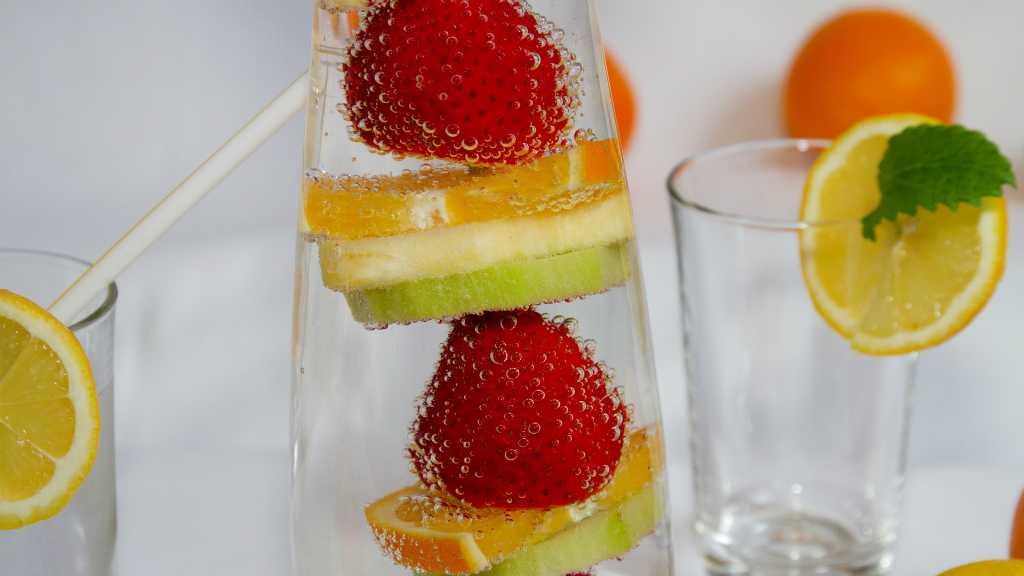 Kamu Harus Coba! Ini 5 Manfaat dari Infused Water