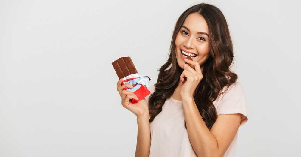 Cara Alami Redakan Batuk dengan Mengonsumsi Cokelat