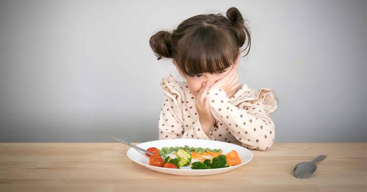 Cegah Obesitas pada Anak dengan Memberikan Porsi Makan yang Cukup
