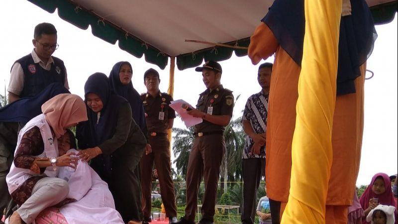 33 Orang Dieksekusi Cambuk di Aceh, Ada yang Dihukum 100 Kali karena Zina