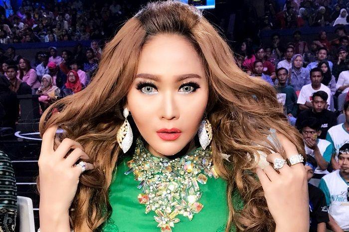 Ketagihan Game Online Rp65 Juta, Ini Nasehat Inul untuk Sang Buah Hati