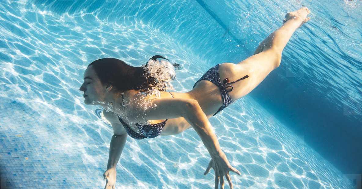 Rutin Berenang Bisa buat Berat Badan Turun Alami Lho!