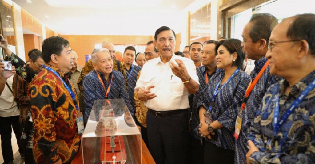 Luhut Buka Suara Terkait Penolakan Investasi Asing di Pelayaran