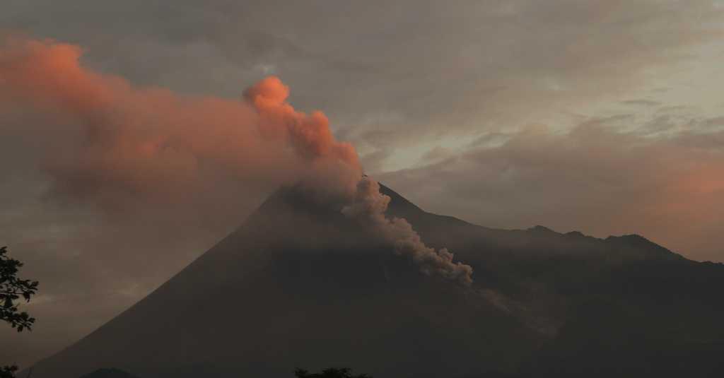 Gunung di White Island Selandia Baru Meletus, Beberapa Orang Cedera