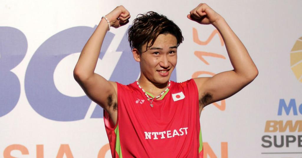 Putus Dominasi Marcus/Kevin, Momota Raih BWF Male Player of the Year 2019
