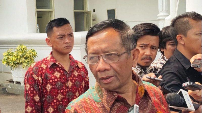 Jokowi Minta Mahfud MD Kawal Kasus Korupsi Besar yang Belum Terjamah