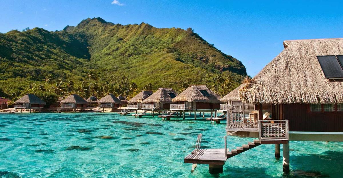 5 Hotel Terapung Paling Unik di Berbagai Belahan Dunia