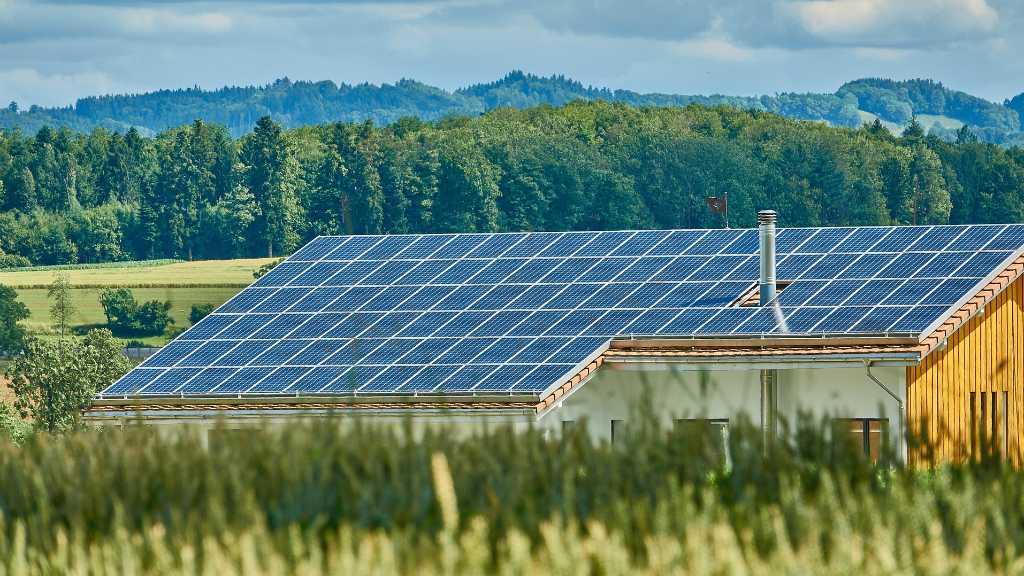 Sudah Tahu? Penggunaan Energi Matahari Punya 6 Peran Penting Ini