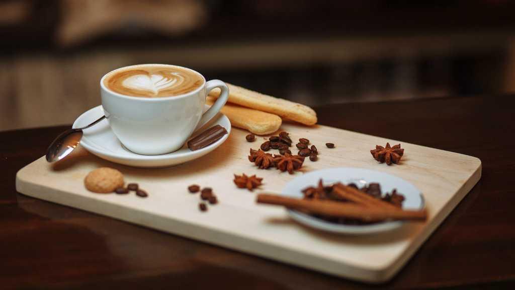 Buat Kopimu Jadi Minuman Sehat dengan 5 Cara Ini