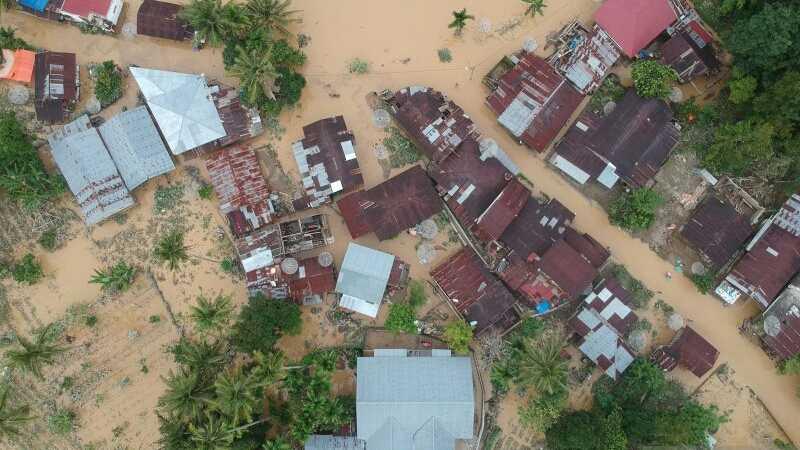 Masuk Musim Penghujan, BNPB Ingatkan Pemda Antisipasi Banjir-Puting Beliung