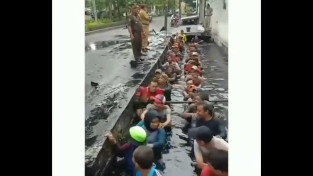 Lurah Jelambar Buka Suara Usai Dicopot Gegara Suruh Honorer Masuk Got