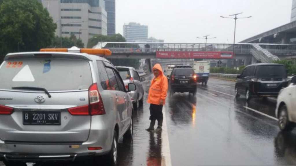 Operator Dalam Kota Kerahkan Dua Pompa Sedot Antisipasi Banjir di Jakarta