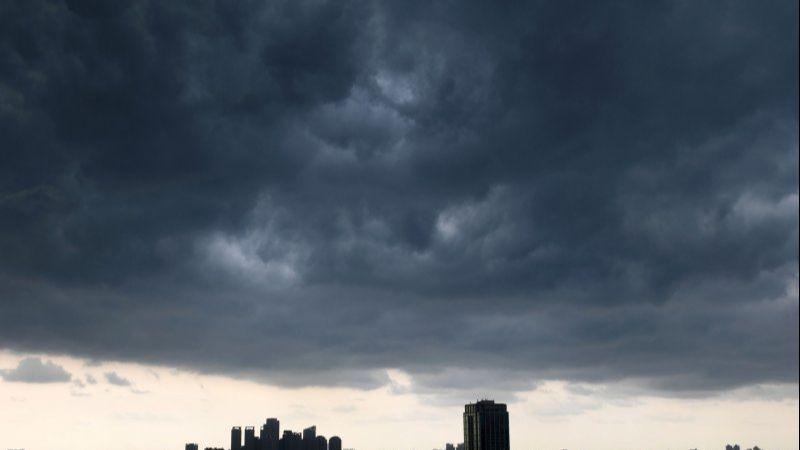 4 Wilayah di Jakarta Berpotensi Hujan Disertai Kilat Hari Ini