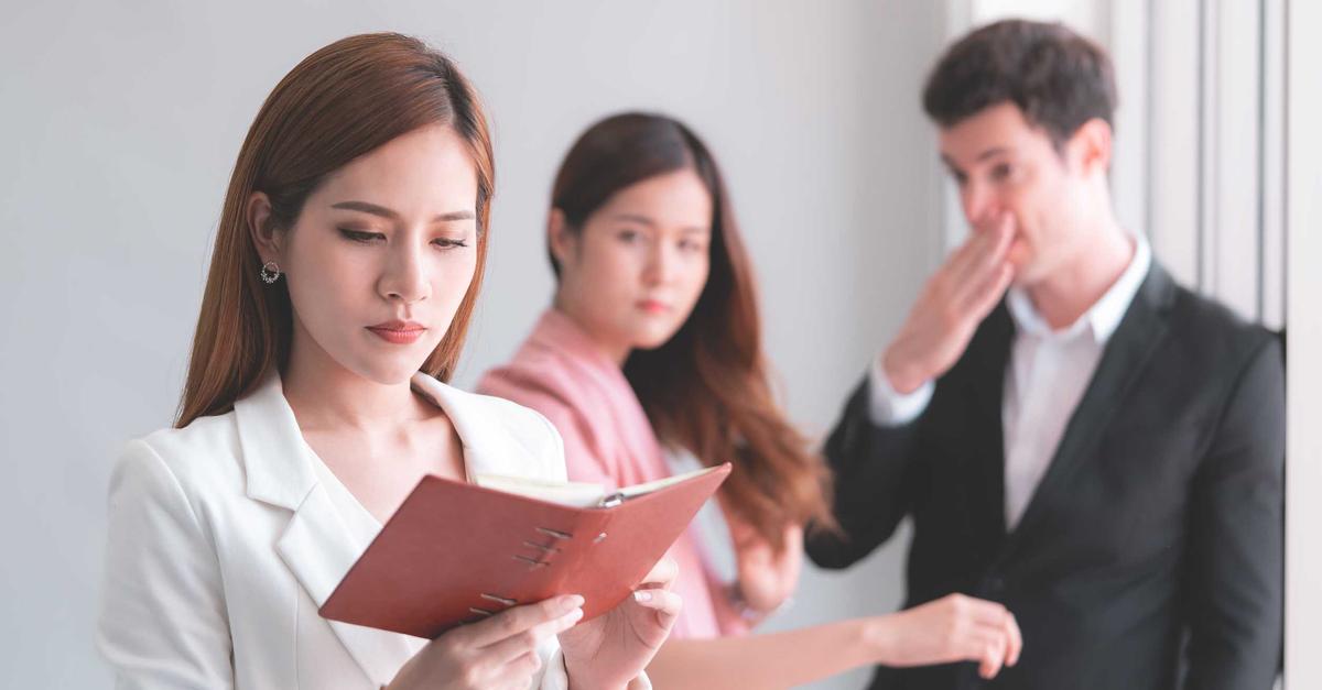 5 Tips Menghadapi Biang Gosip di Kantor