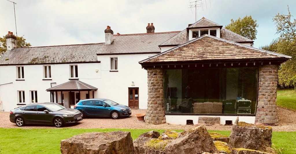 Studio Tempat Rekaman Legendaris Monnow Valley Akan Dijual