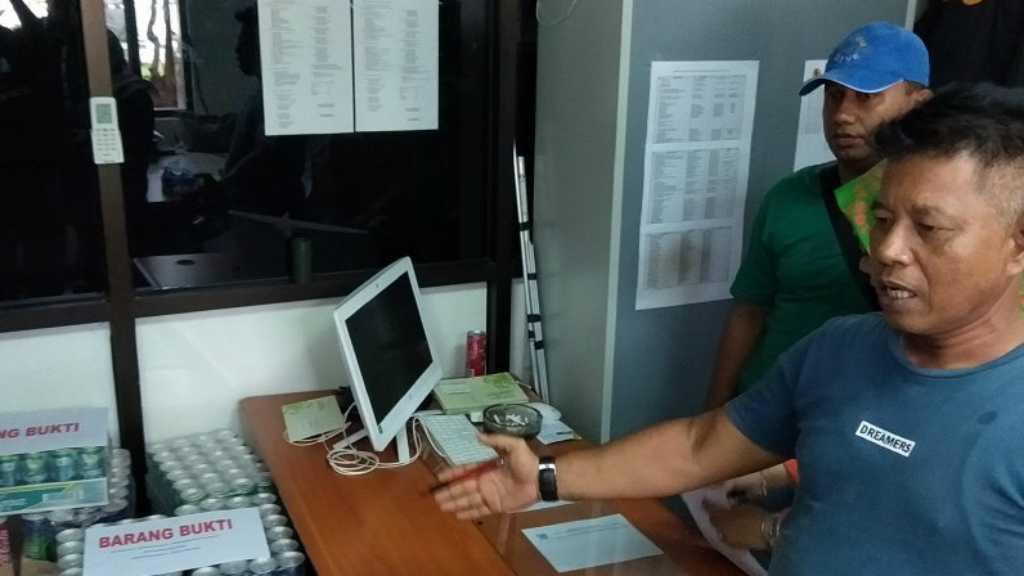 Minta Minuman Kaleng ke Pelaku Usaha, Oknum ASN Ini Diciduk Cyber Pungli