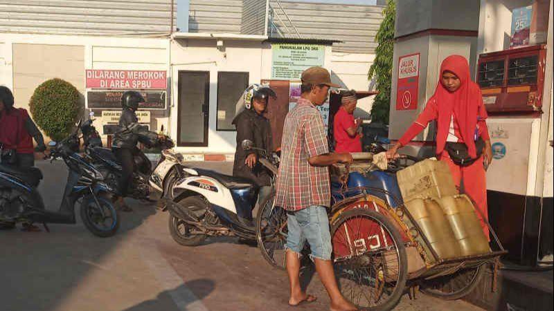 SPBU Layani Pembelian BBM Pakai Jeriken, Pertamina Ancam Putus Hak Usaha