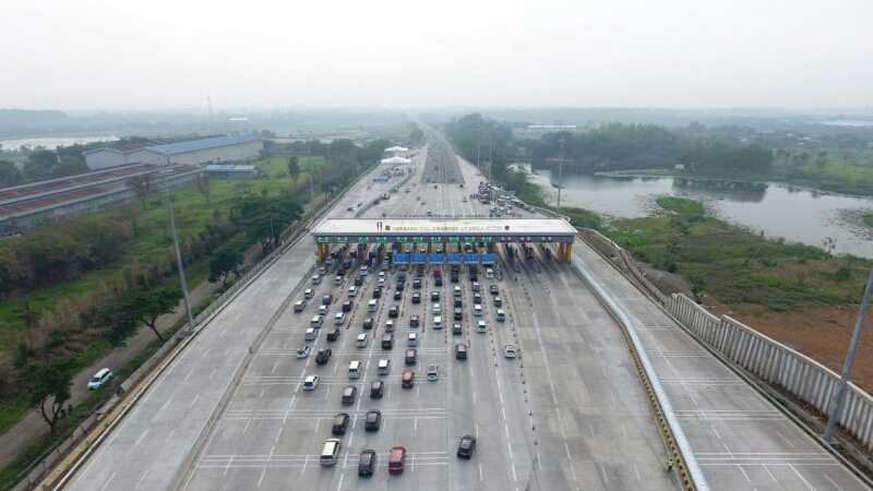 Jasa Marga Terapkan Sistem One Way di Tol Trans Jawa Antisipasi Kepadatan