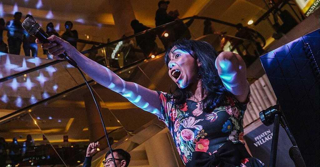 Kebersamaan nan Jenaka Iringi Konser 20 Tahun Mocca