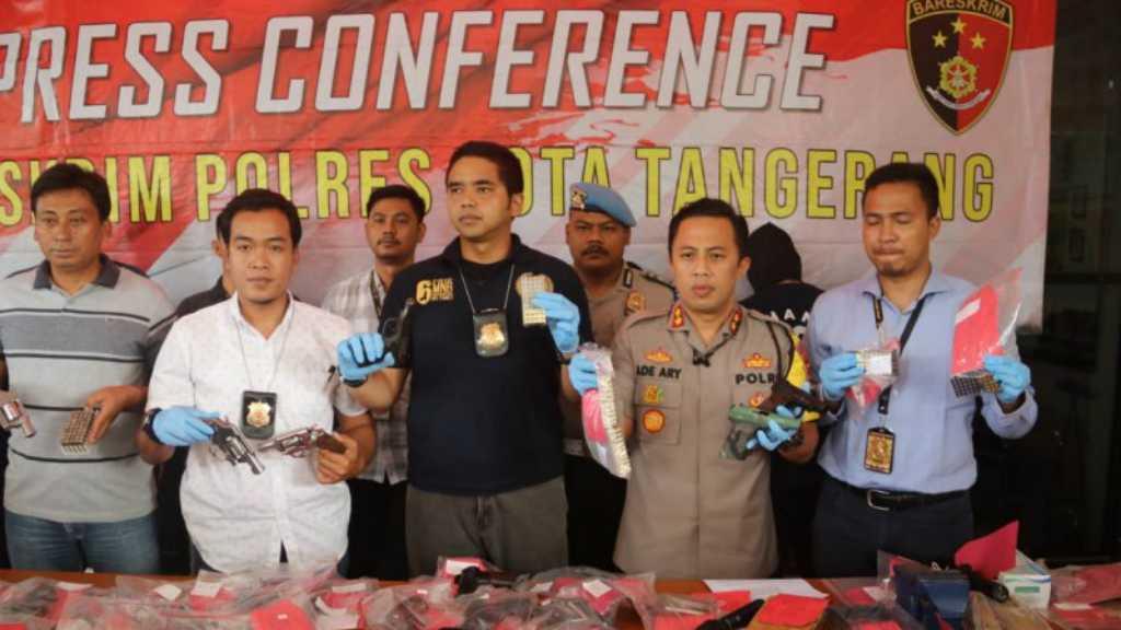 Polresta Tangerang Ringkus Pelaku Jual Beli Senjata Api Seharga Rp13 Juta