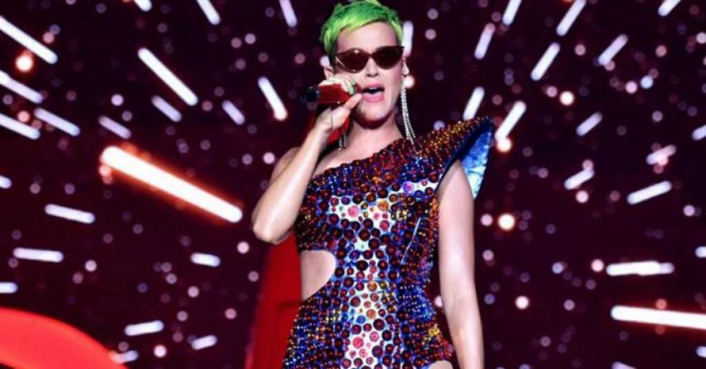 Katy Perry dan Harapannya Untuk Natal Juga Tahun Baru