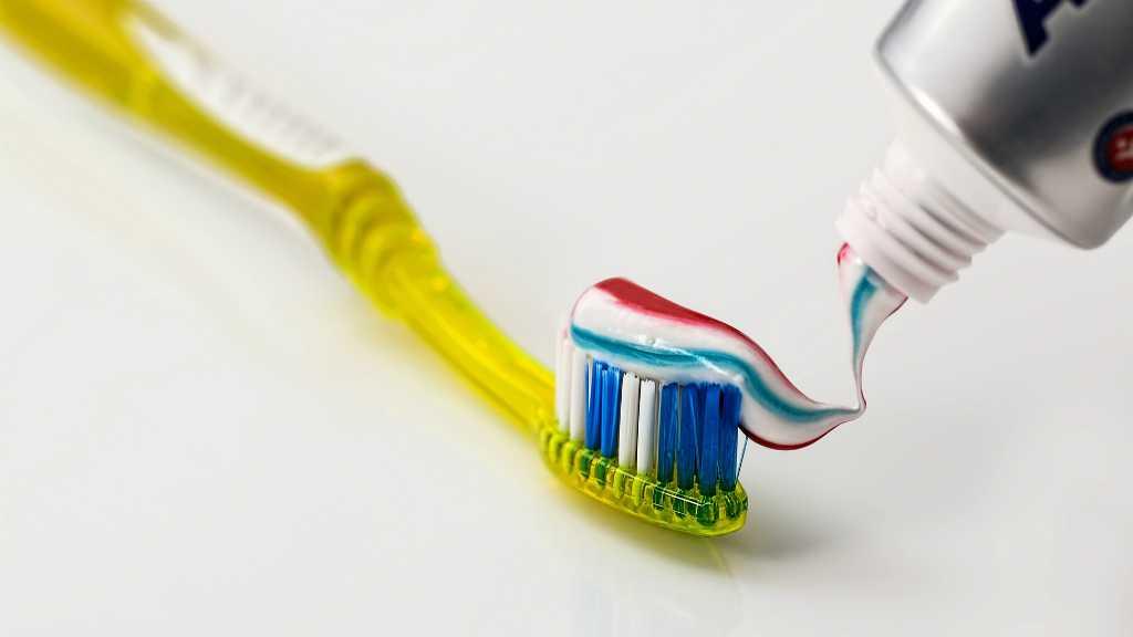 Bukan Hanya Disikat Saja! Ini 6 Tips Merawat Gigi