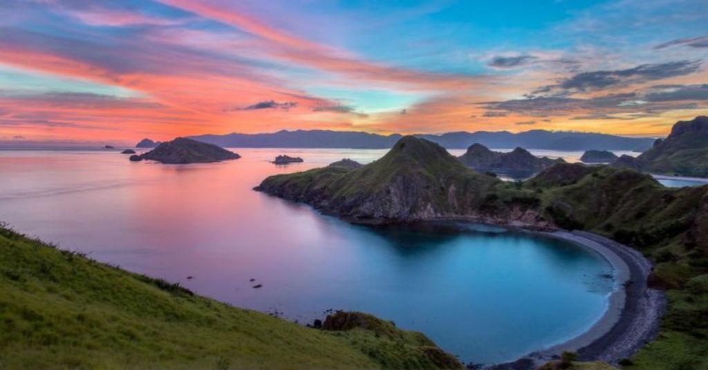 Luhut: Labuan Bajo Jadi Calon Lokasi KTT APEC 2023