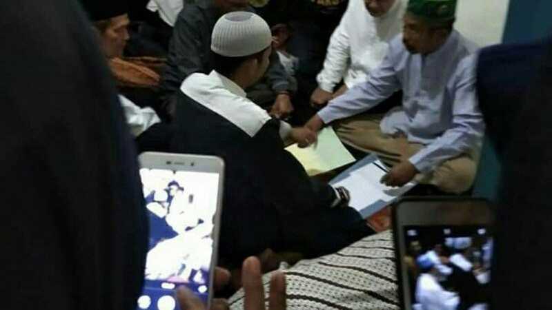 Anak Korban Kecelakaan Bus Sriwijaya Menikah di Hadapan Jasad Ayahnya