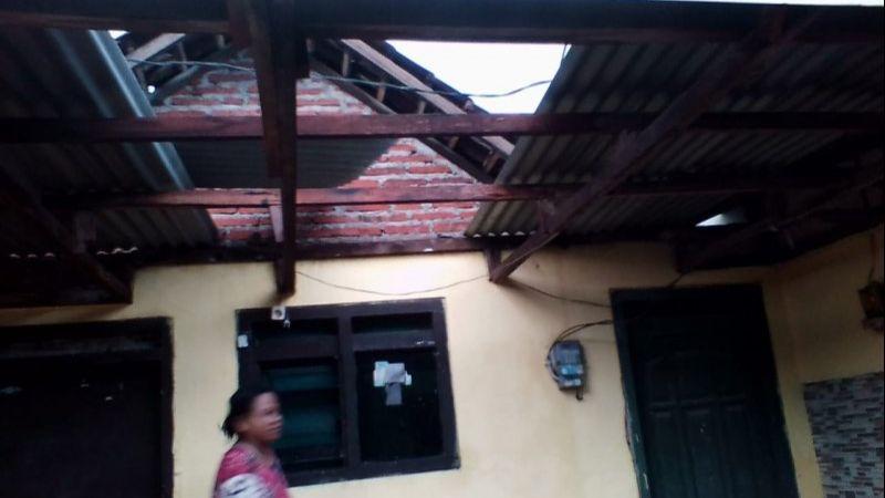 40 Rumah di Sidoarjo Rusak Usai Diterjang Angin Kencang
