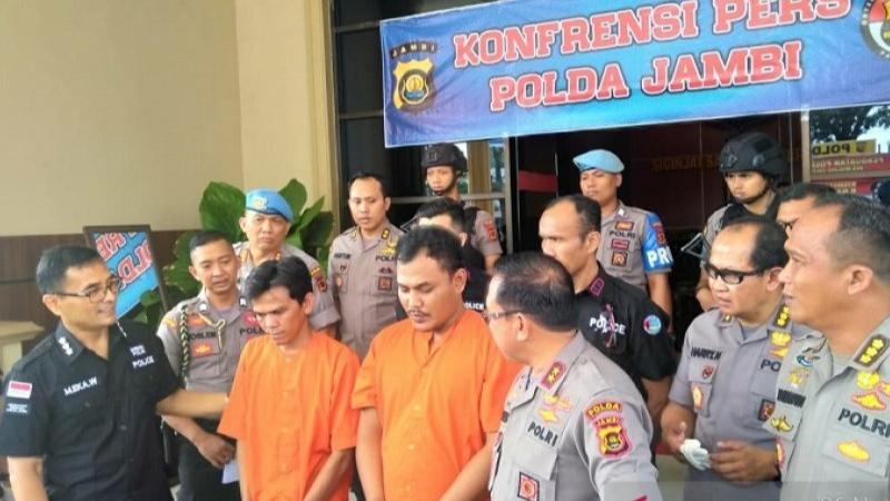 Asyik Pesta Sabu, Lima Pria Ini Dicokok Polisi
