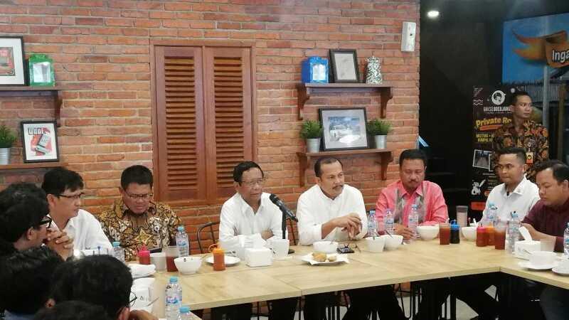 Natal Berlangsung Kondusif, Mahfud MD: Pemerintah Gembira
